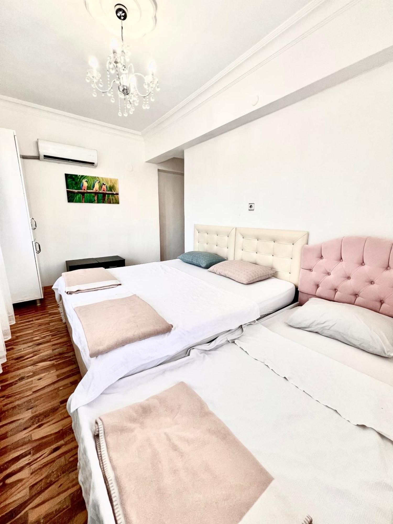Apartment Konyaalti 600 Metre Uzaklikta 2+1 *