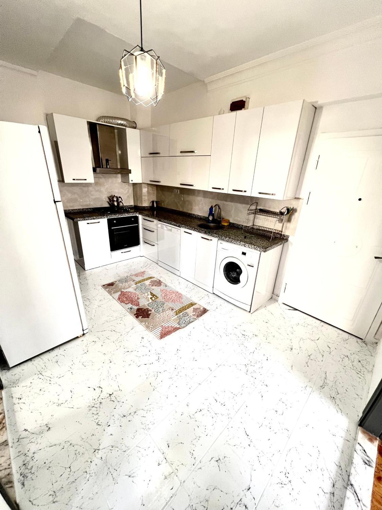 Konyaalti 600 Metre Uzaklikta 2+1 Apartment
